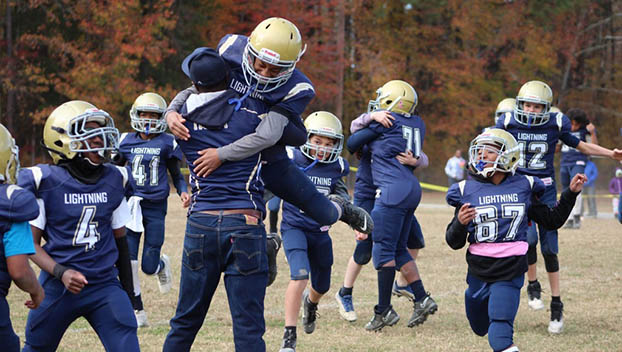 Lunenburg Lightning Youth Football